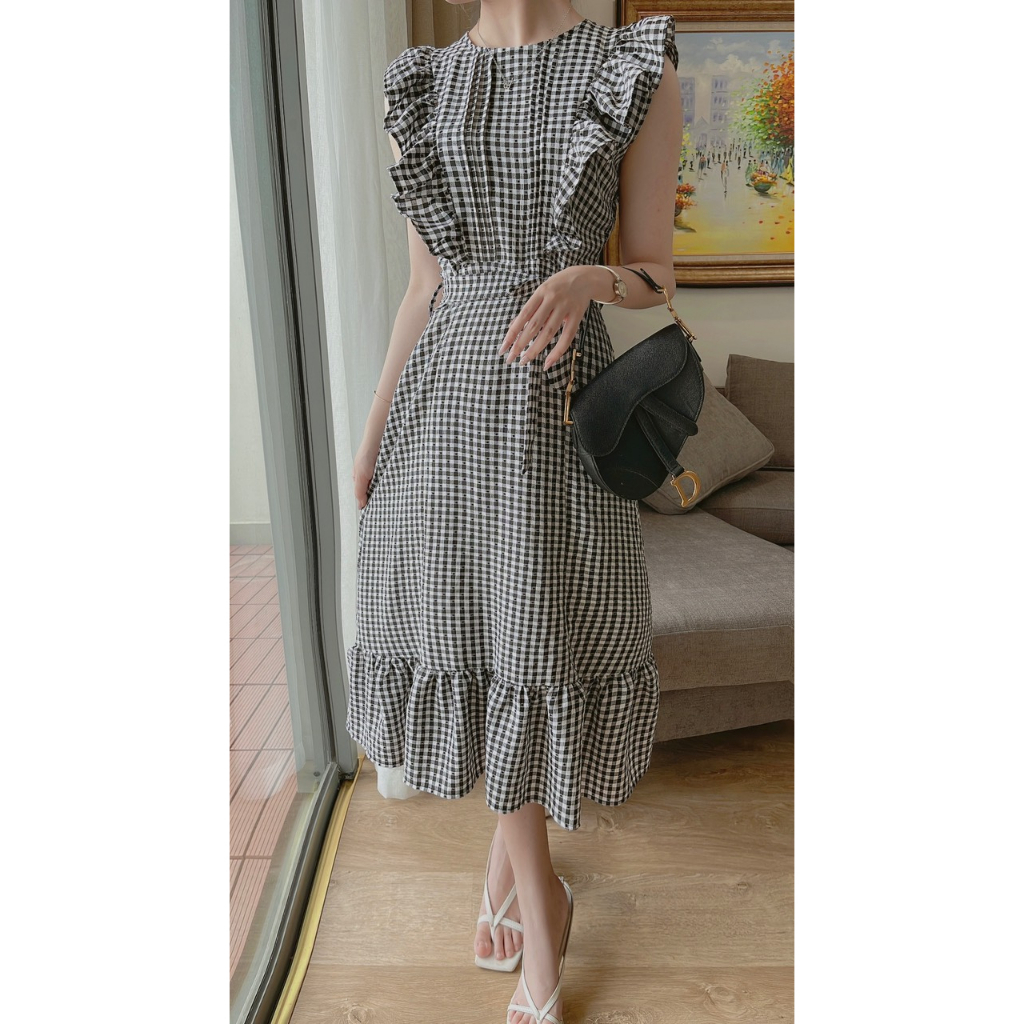 Váy kẻ xuông tay bèo