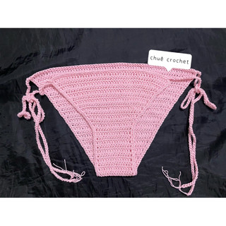Quần bikini len móc thủ công đi biển