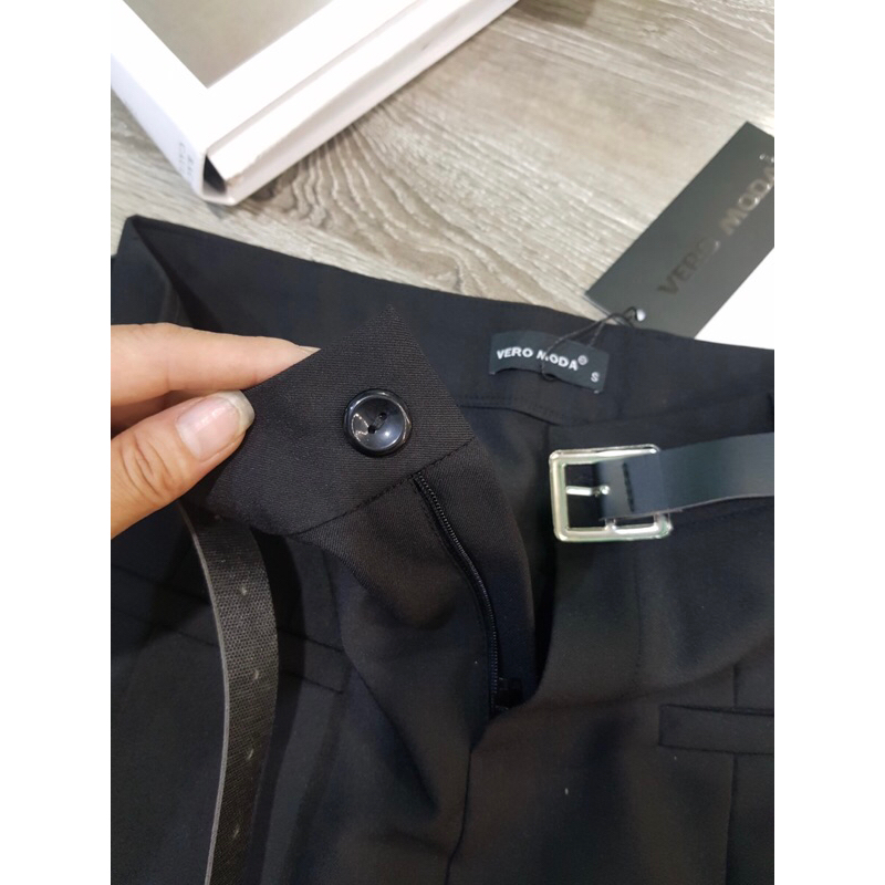 Chân váy midi Vero