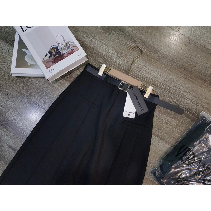 Chân váy midi Vero