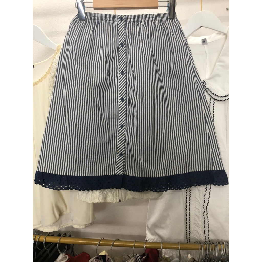 Chân váy si tuyển 2hand dáng ngắn, vải kẻ xanh, eo chun, gấu phối ren