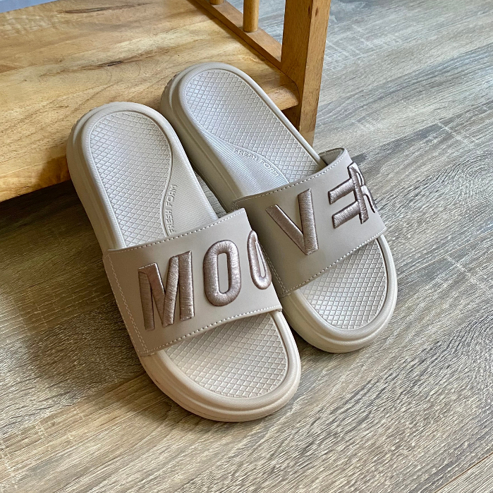 Dép quai ngang nam nữ MOOVER THÊU CHỮ ĐẾ 4P, dép unisex thích hợp mang mỗi ngày, có hộp đầy đủ