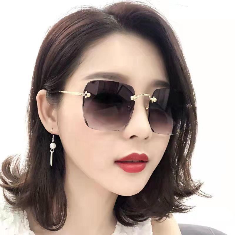 Kính Form vuông 339 kính mát Chất liệu xi ốc hàn quốc kiểu dáng hot trend