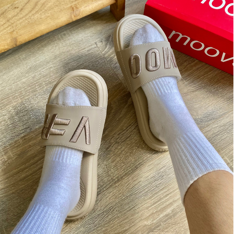 Dép quai ngang nam nữ MOOVER THÊU CHỮ ĐẾ 4P, dép unisex thích hợp mang mỗi ngày, có hộp đầy đủ