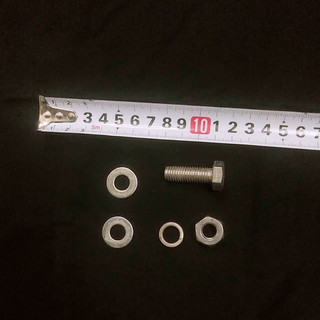 Bộ Bu lông ecu kèm đai cỡ 10 dài 3cm Inox loại 1