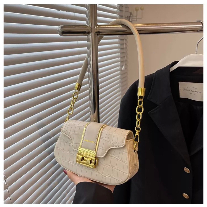 Túi xách nữ- Túi đeo chéo kẹp nách đeo vai khoá vuông hot hit