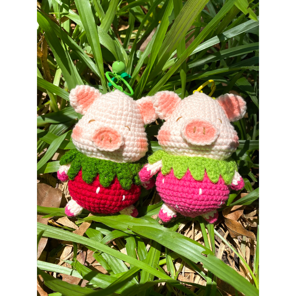 Móc khoa Heo Dâu bằng len dễ thương