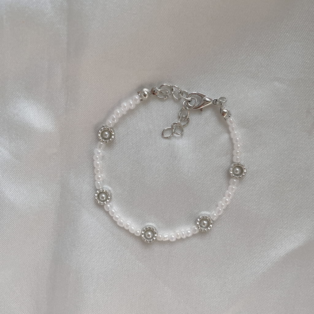 Vòng tay handmade mix hạt/charm