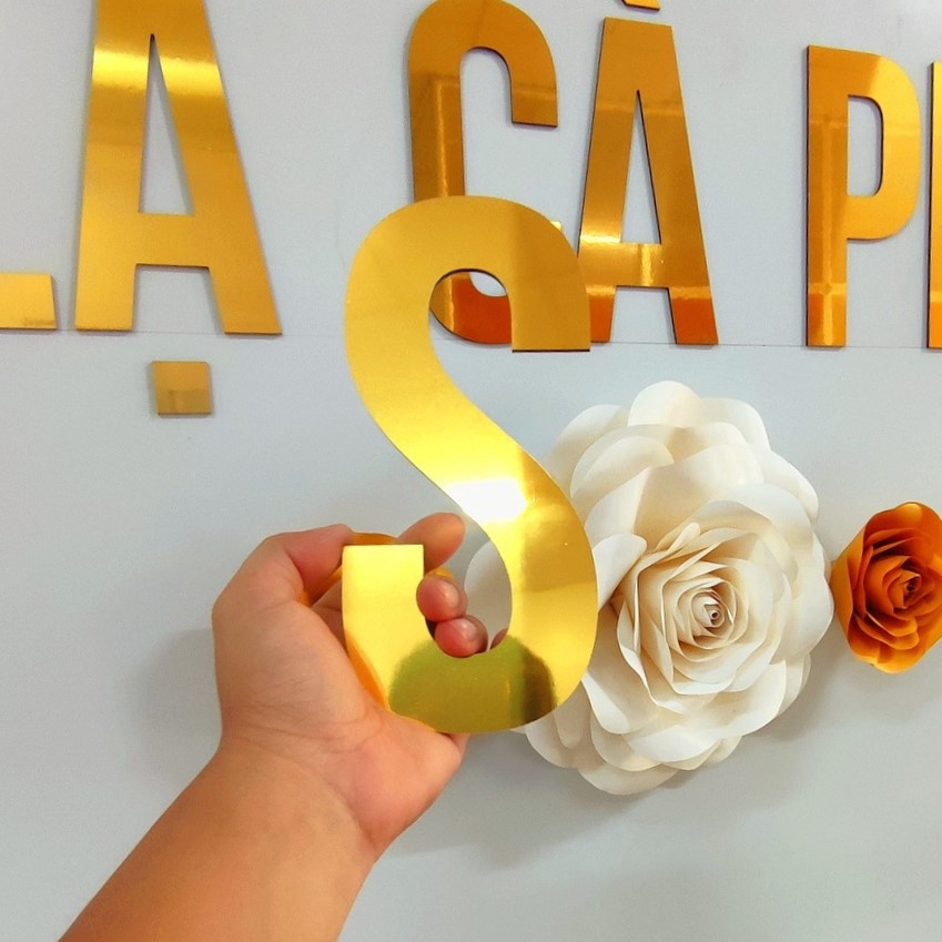 Chữ alu 20cm font in hoa trang trí dán tường - biển quảng cáo