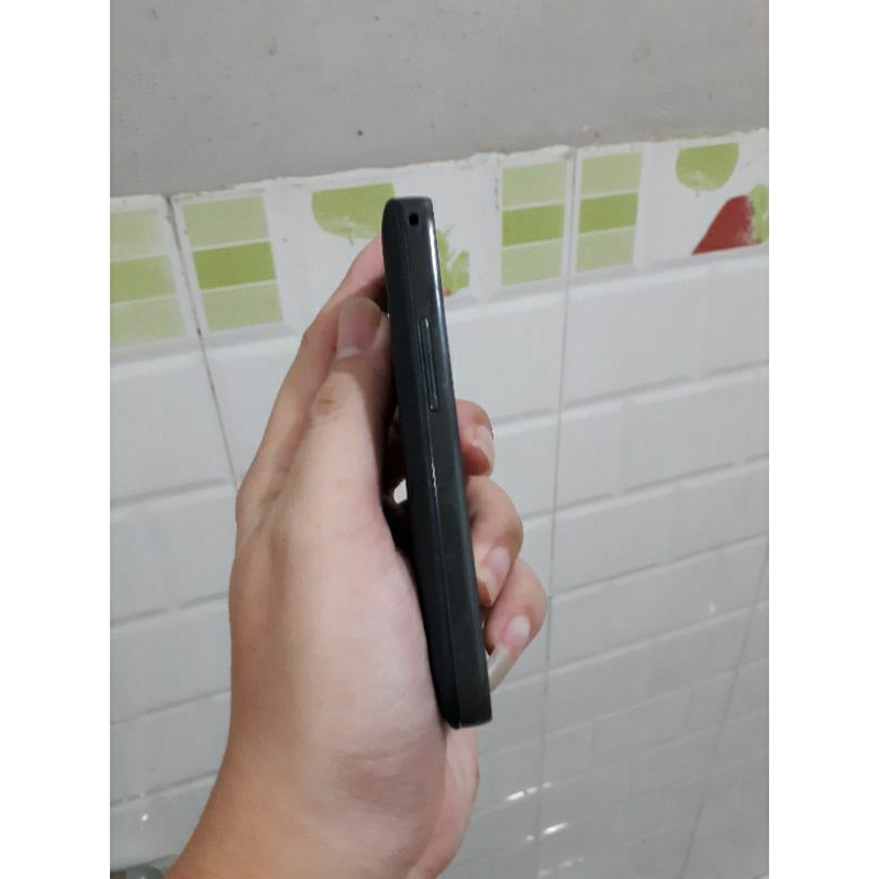 Điện thoại cũ Samsung Ace S5830i zin tem, chữa cháy, sưu tầm