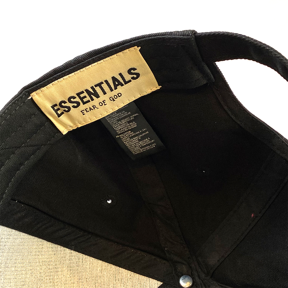 Mũ lưỡi trai nón kết Essential đen chữ vàng logo thêu form basic - PASIO