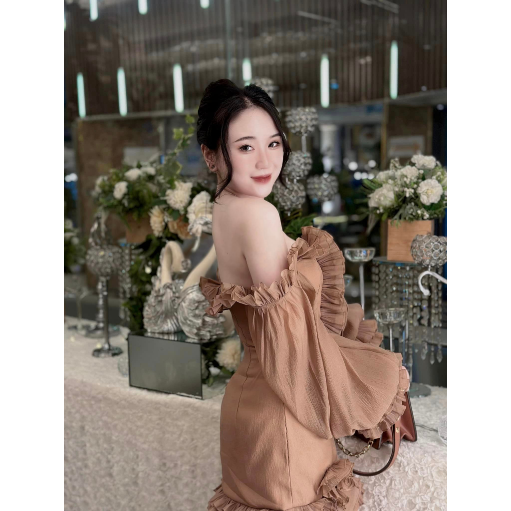 ĐẦM TRỄ VAI THIẾT KẾ BÈO 2 MÀU 🤎🤍