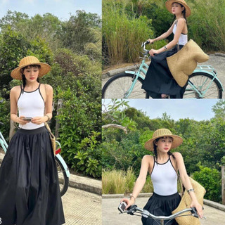 Set croptop trắng viền cột cổ yếm + chân váy midi