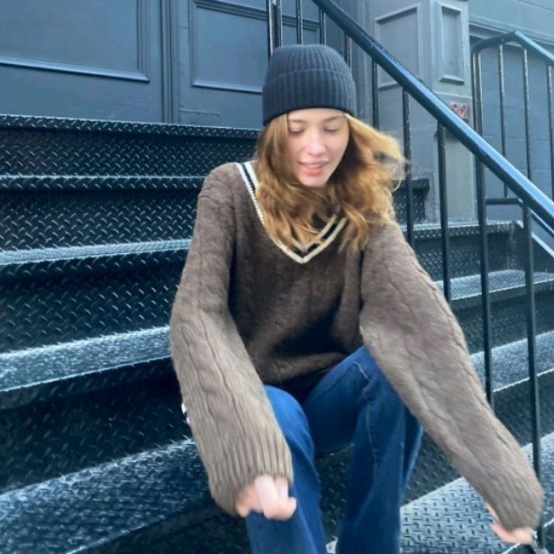 Áo Len hoodie cơ bản Brandy Melville