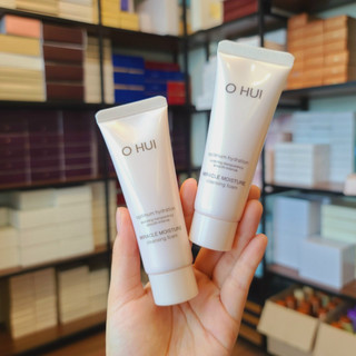 Sữa rửa mặt mini Ohui hồng cấp ẩm dưỡng sáng da Ohui Miracle Moisture cleansing foam 40ml