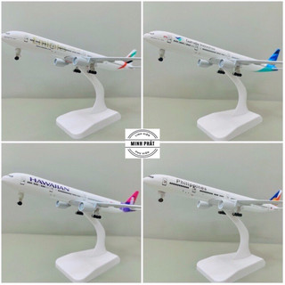 Mô hình máy bay boeing 777-300 er. mô hình máy bay hợp kim 20cm kèm chân đế trưng bày / mô hình máy bay trưng bày