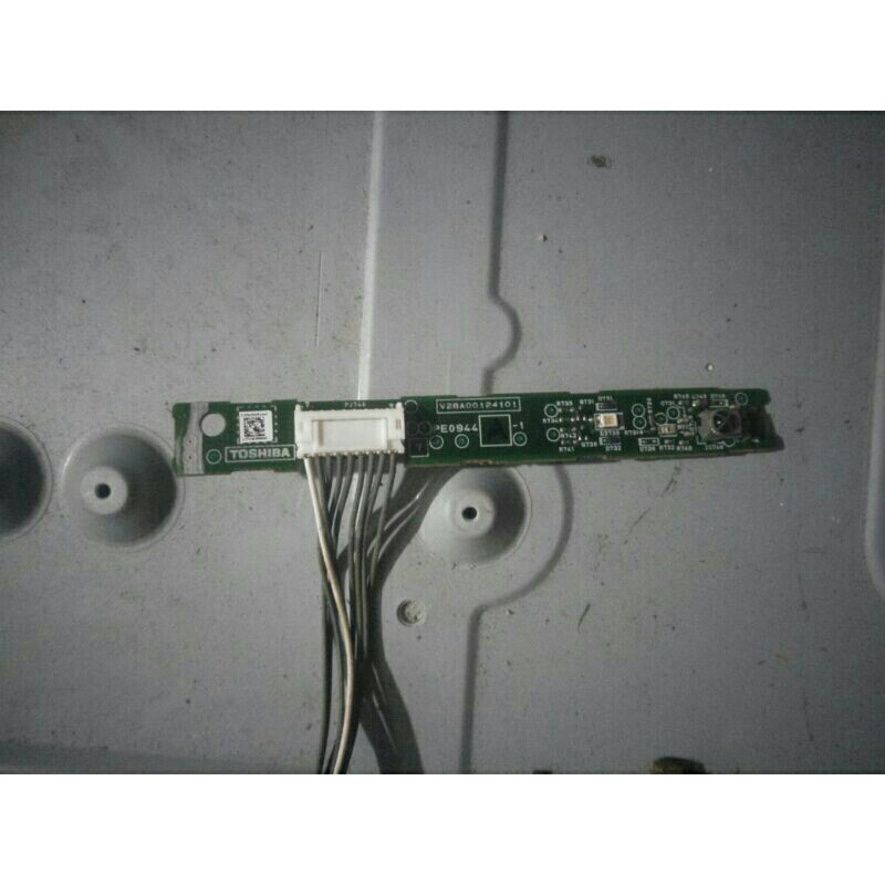 Bo mạch tivi Toshiba 32PB1V, bo xử lý, bo nguồn, mắt nhận, cáp panel, cặp Loa bóc máy