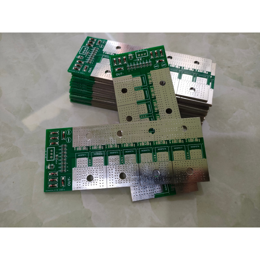Bo mạch 16 MOSFET  loại 7 chân dùng chế máy hàn cell siêu tụ đã hàn linh kiện.