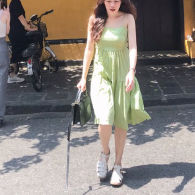 Váy babydoll 2 dây hở lưng đi biển dáng dài xòe xanh dương