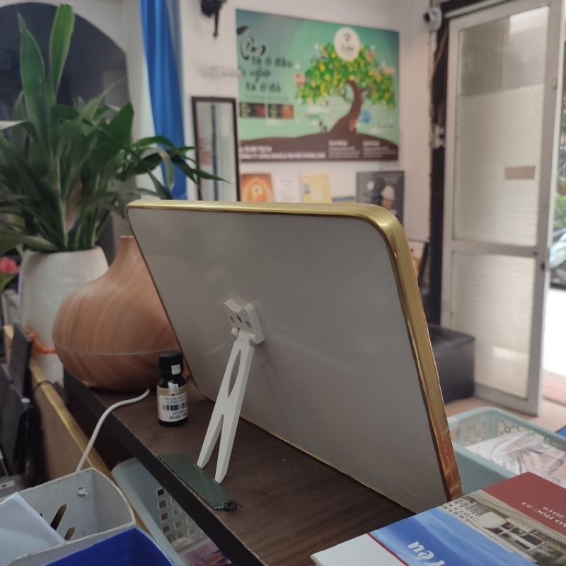 Tranh Ảnh Thiên Chúa, gỗ lụa bóng 15x21 để bàn