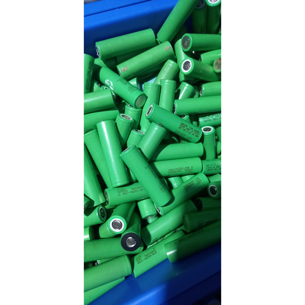 Cell Pin 18650 Samsung 25R dung lượng 2500-3000mAh xả 20A tháo khối