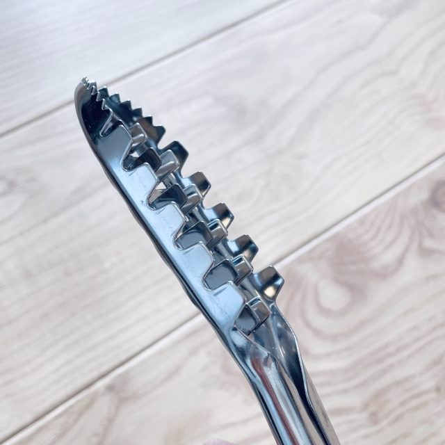 [Hàng Nhật Nội Địa] Dụng Cụ Đánh Vẩy Cá Thép Không Gỉ Daiso