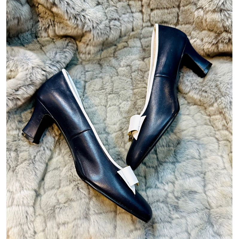 Giày nữ 2hand size 35.5 màu xanh đen