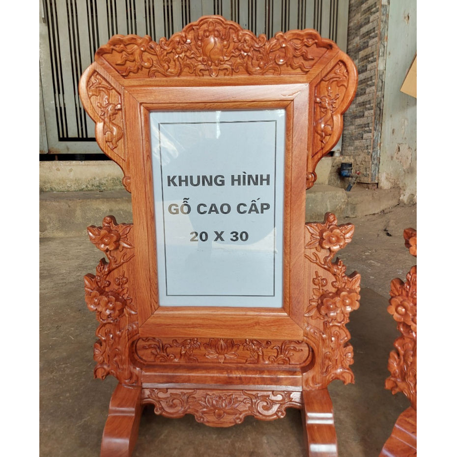 Khung ảnh thờ gỗ gõ chạm khắc hoa mai kích thước 20x30 cm và 20 x 25 cm