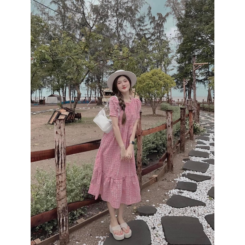 (Có ảnh thật + video) Váy kẻ hồng cổ tròn tay bồng dáng babydoll xòe đuôi cá siêu xinh Un.style
