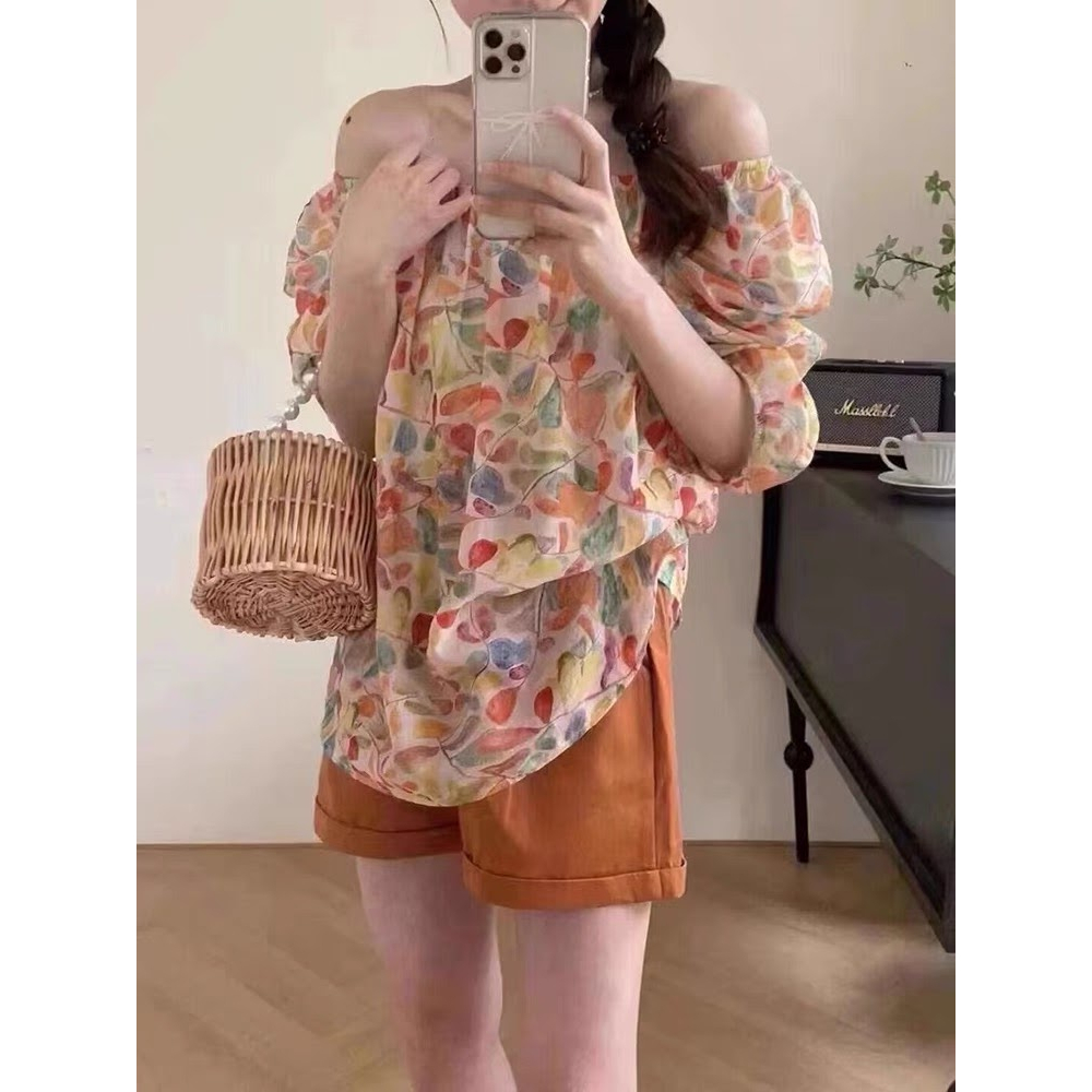 Áo sơ mi hoa trễ vai bo chun bèo ngang tay dài