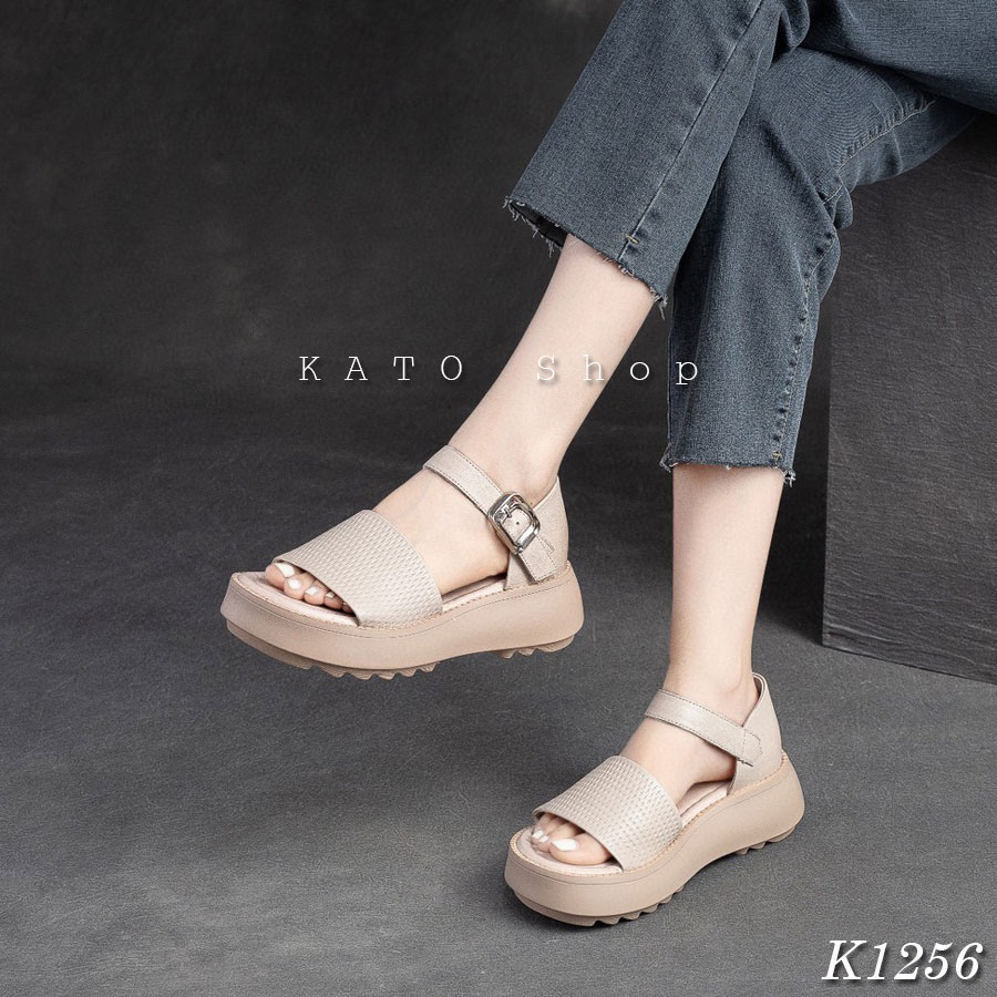 Dép Xăng Đan Đế Xuồng Cao 5Cm Quai Ngang Phối Khóa Cài , Kato Shop K1256