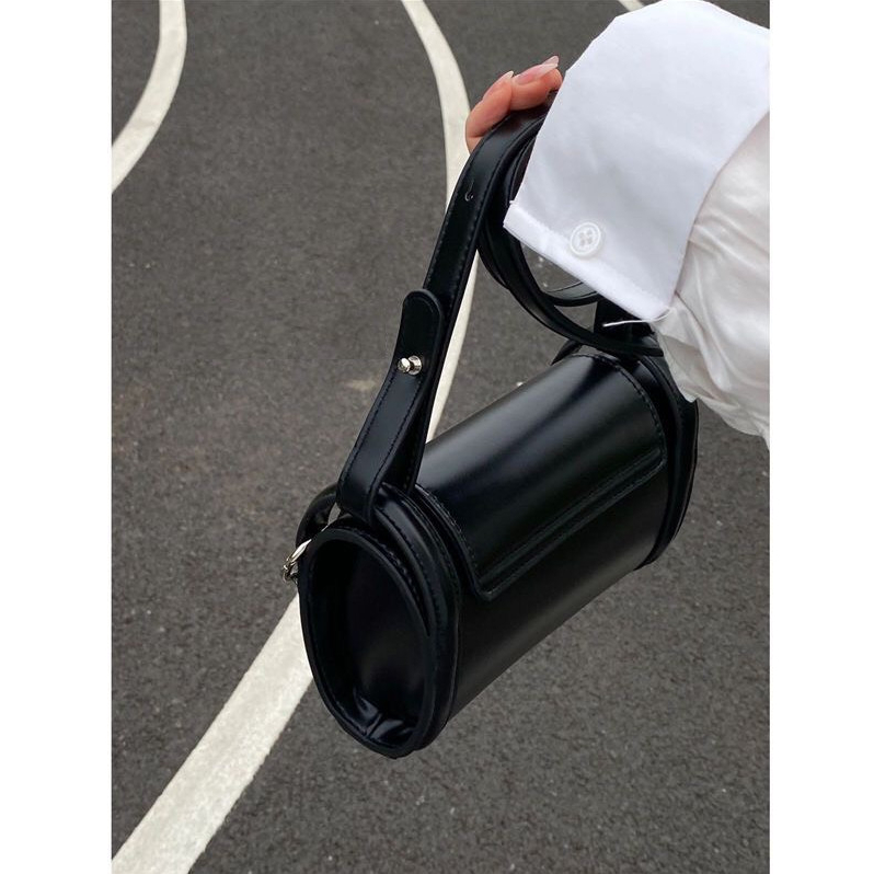 Túi Xách Nữ Thời Trang Thiết Kế Phá Cách, Khuy Cài Trái Tim Thời Thượng