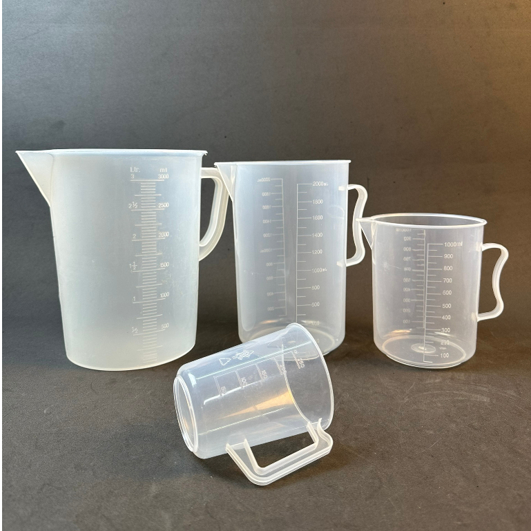 Ca, Cốc Nhựa PP LAB HA NOI Có Quai, Chia Vạch Trắng, Chịu Nhiệt 50ml, 100ml, 250ml, 500ml, 1000ml, 2000ml