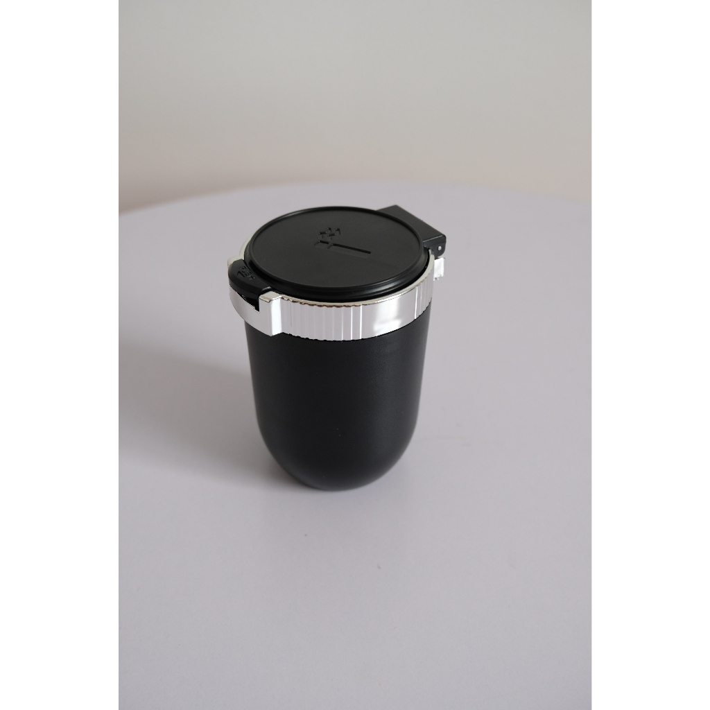 Gạt tàn thuốc lá trên xe hơi Ô tô - Gạt tàn chống khói, chống tro bụ bám trên xe  - gạt tàn khử mùi tiện lợi trên xe hơi