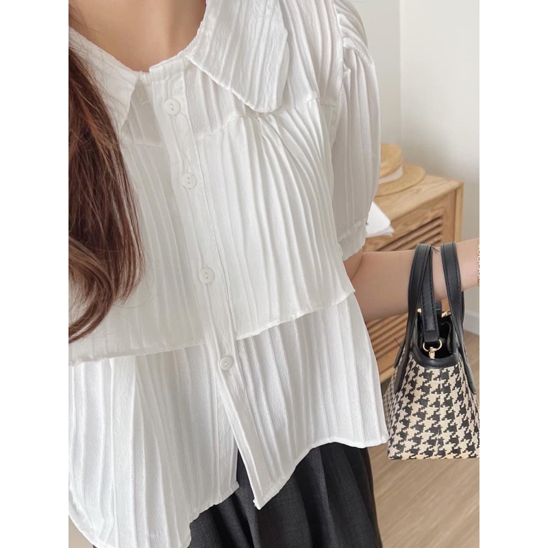 Áo sơ mi cổ sen dáng babydoll tầng chất đũi gân mềm mát