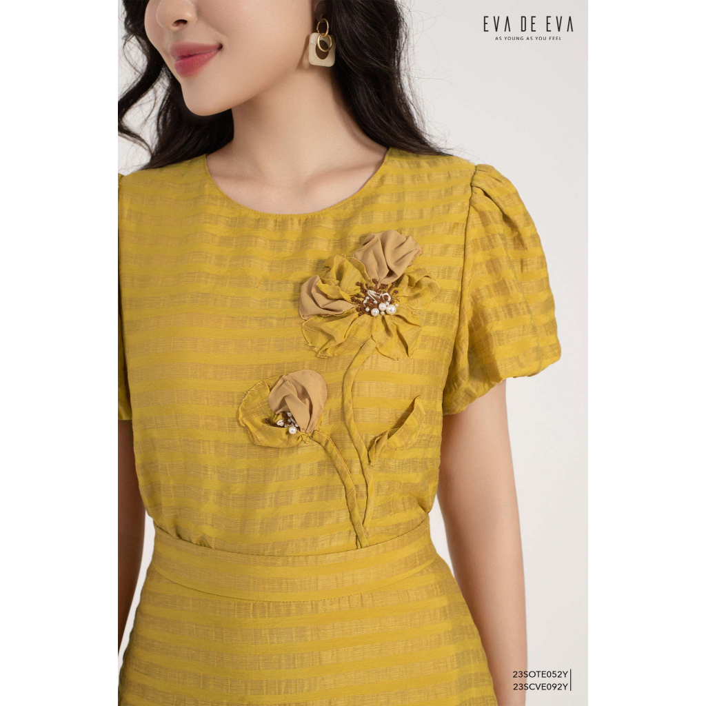 Chân váy chữ A dài đính hoa nổi Eva de Eva 23SCVE092Y
