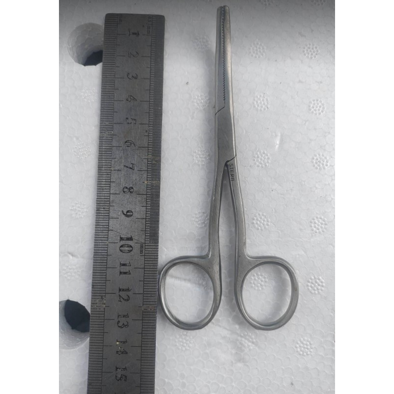 Kéo và kẹp hàng bãi