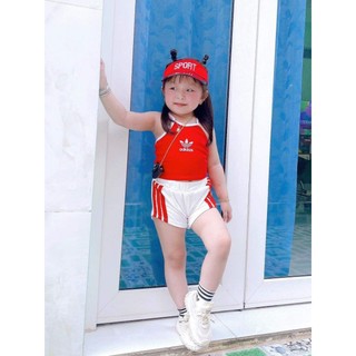 Set bộ thể thao đùi bé gái