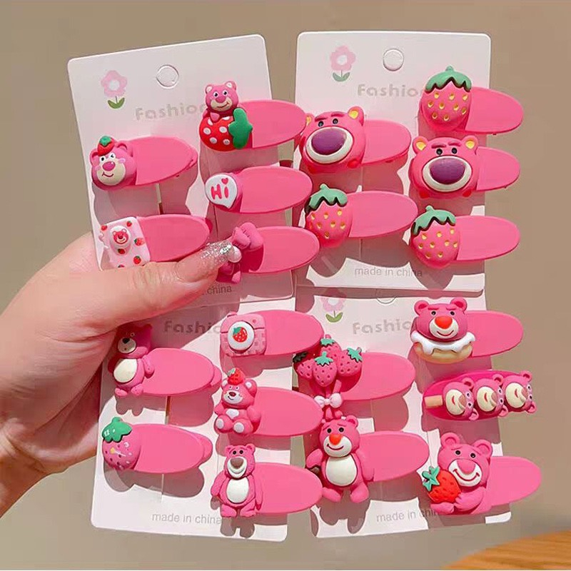 Vỉ Kẹp Mái Gấu Dâu Lotso Cho Bé Nữ Đẹp 5 Chi Tiết Màu Hồng Hot Trend Hàn Quốc Đáng Yêu Deperier