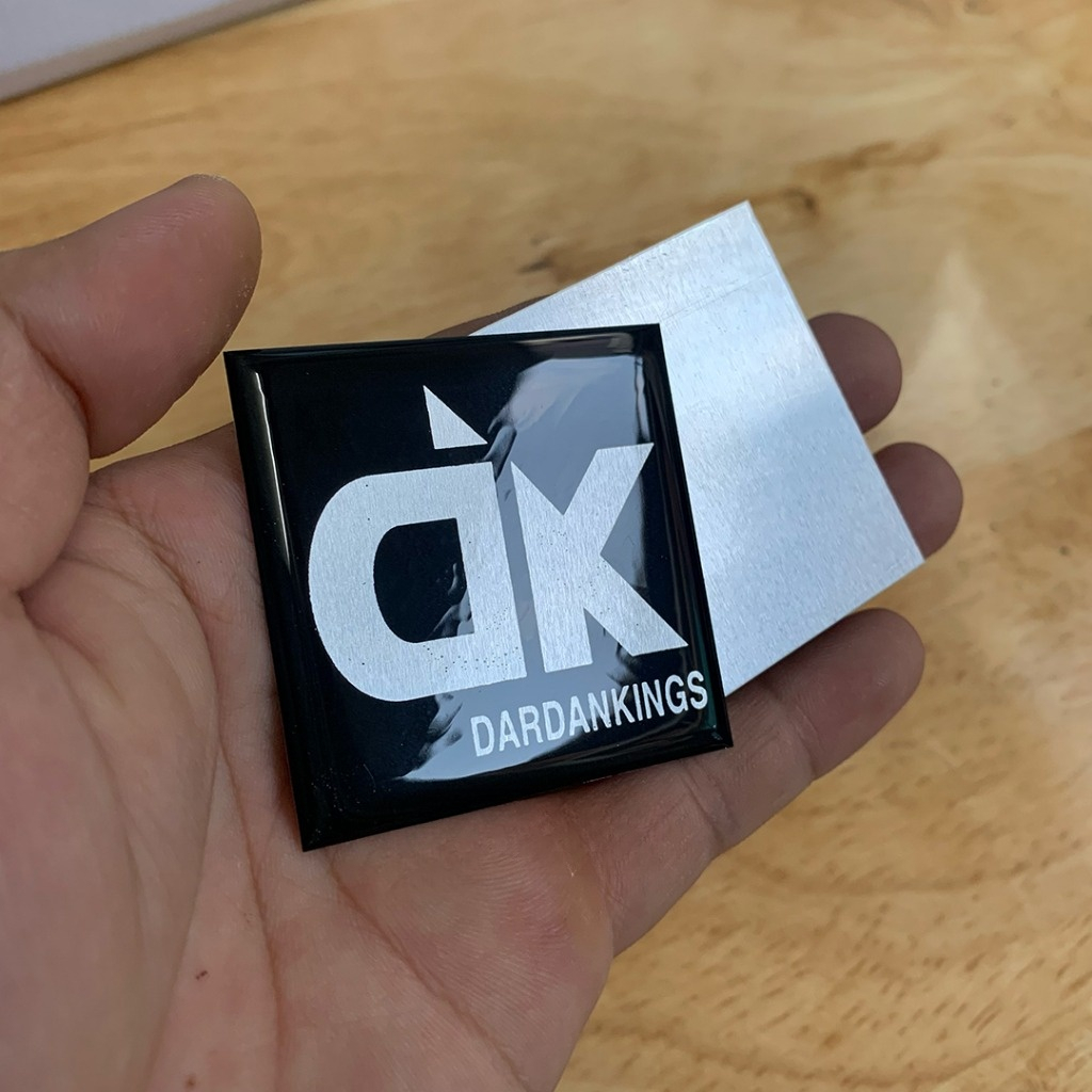 Tem Loa thương hiệu DK  , vuông 5cm, giá 1 cặp.