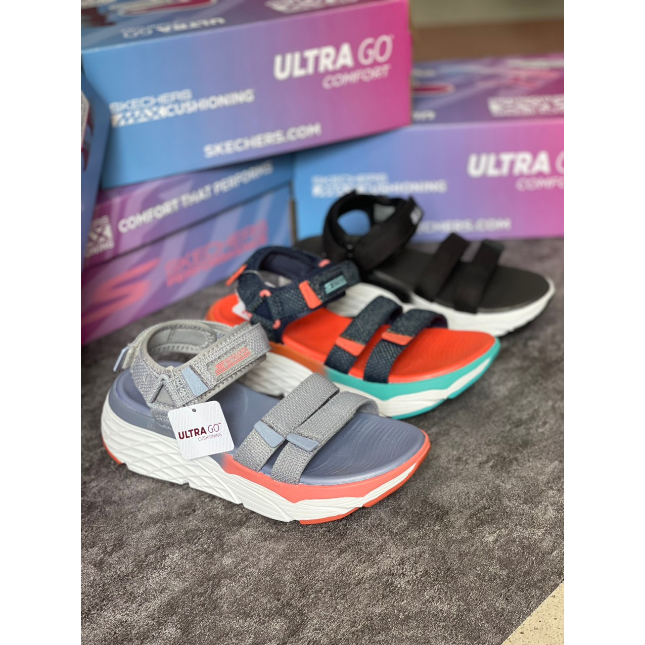 Giày Sandal Skechers Nữ Đế Cao Phối Quai Ngang Max Cushioning Slay