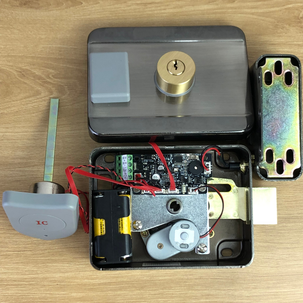 Khóa thẻ từ 02 mặt