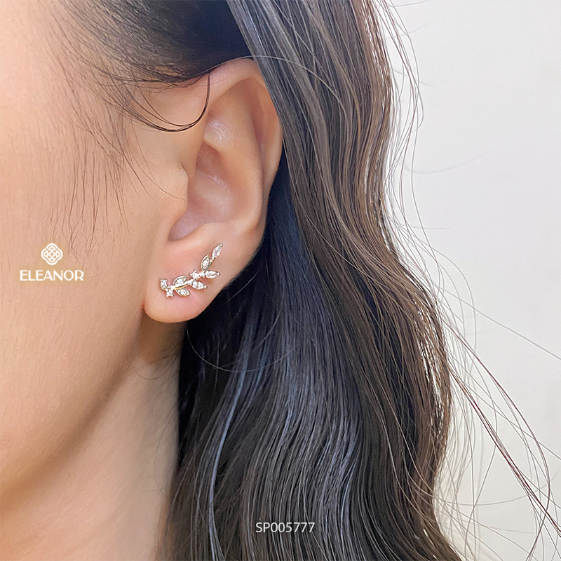 Bông tai nữ chuôi bạc 925 Eleanor Accessories bất đối xứng hình lá đính đá phụ kiện trang sức 5777