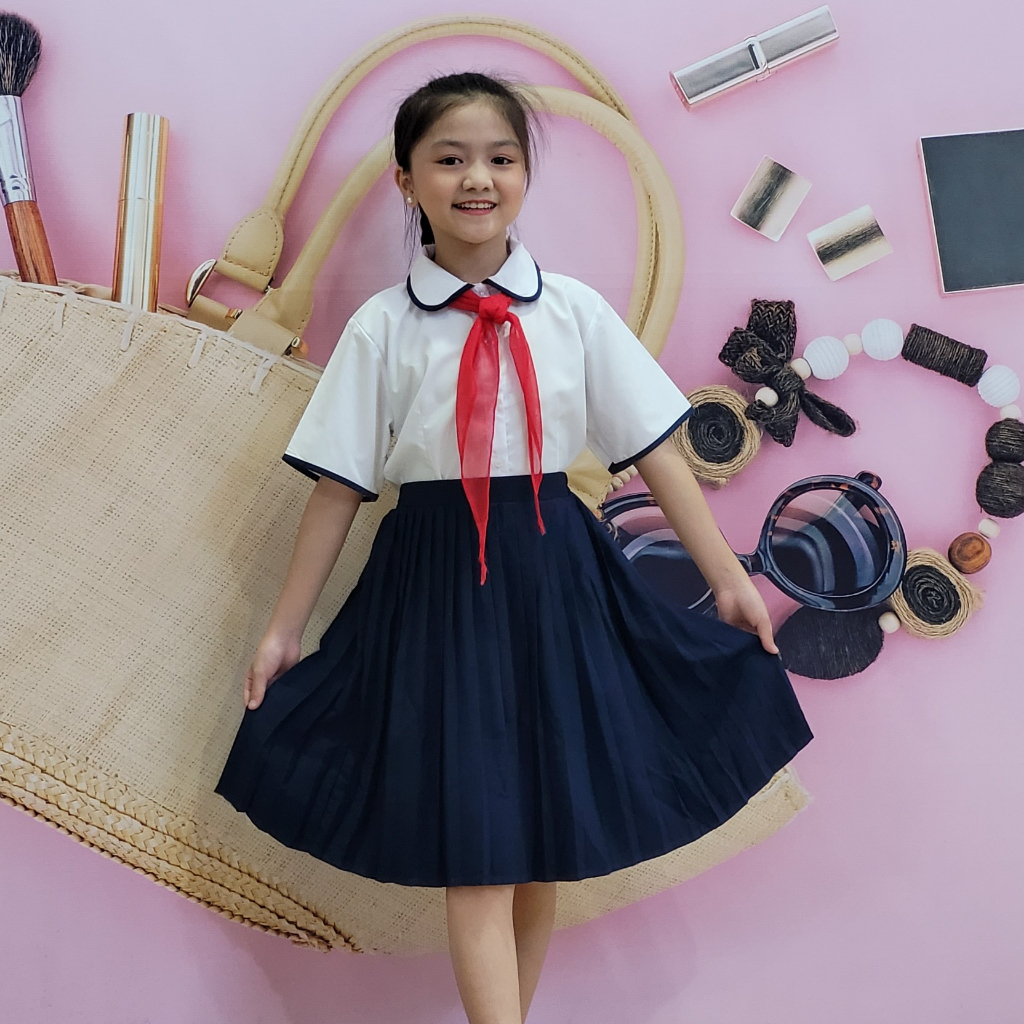 Áo sơ mi nữ cổ lá sen viền xanh Jadiny