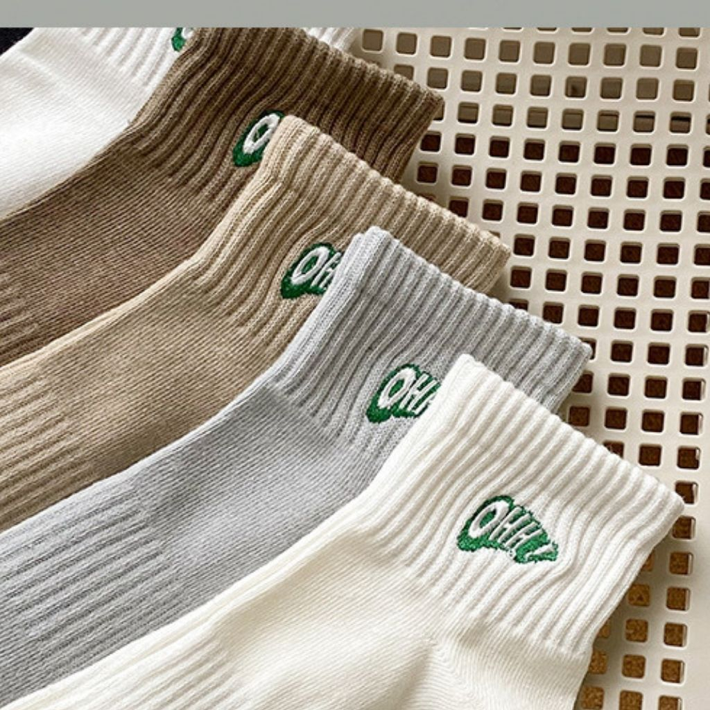 Tất nam thể thao chất liệu cotton giúp chống hôi chân,Vớ nam cổ trung thêu chữ đẹp và phong cách LANIXA T578