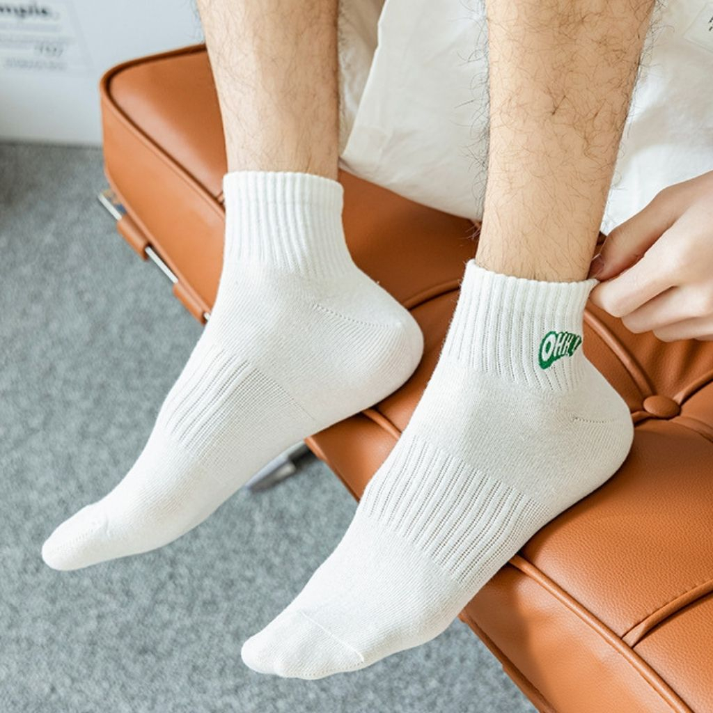 Tất nam thể thao chất liệu cotton giúp chống hôi chân,Vớ nam cổ trung thêu chữ đẹp và phong cách LANIXA T578