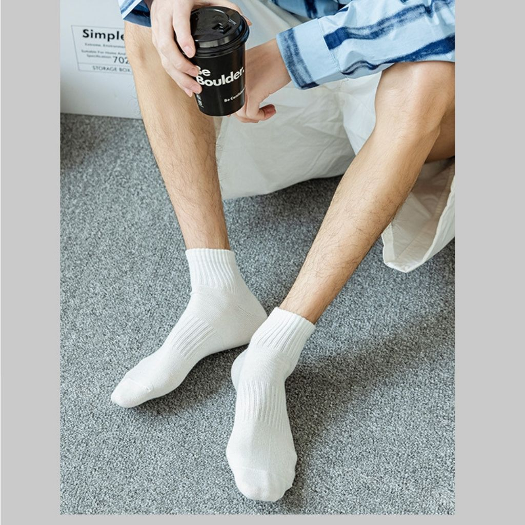 Tất nam thể thao chất liệu cotton giúp chống hôi chân,Vớ nam cổ trung thêu chữ đẹp và phong cách LANIXA T578