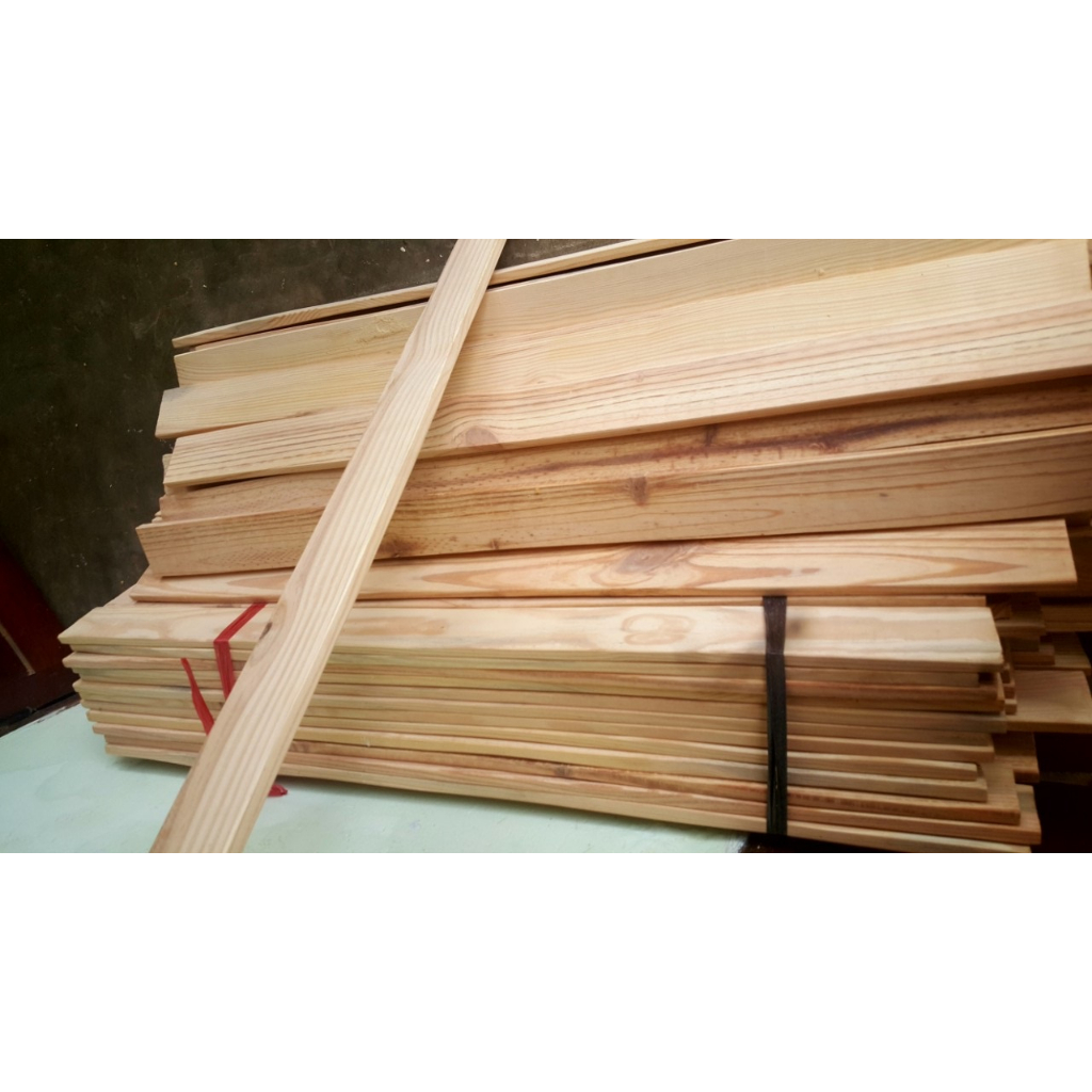 Thanh nẹp gỗ thông rộng 4.5cm x dày 1cm x dài 100cm dùng làm nội thất, decor,...