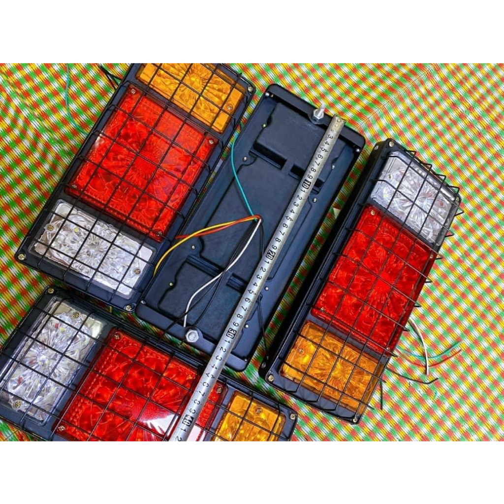 Đèn hậu xe tải led 24 lồng sắt độ bền cao , led loại to