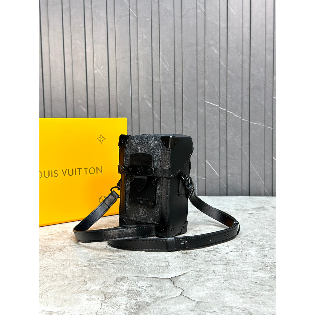 Túi đeo chéo hộp vuông mini Louis Vuitton Đen hoa vân Xám phối viền fullbox bill thẻ LA on web